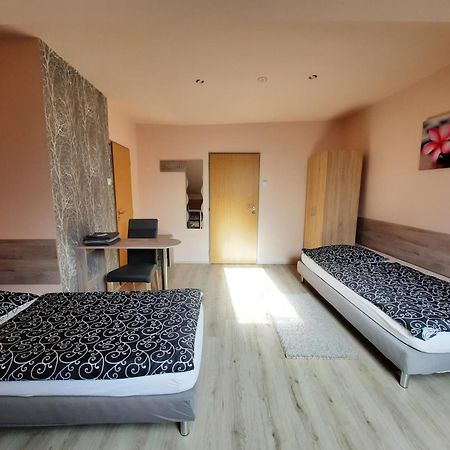 Hotel Penzion Avena Stříbro Zewnętrze zdjęcie